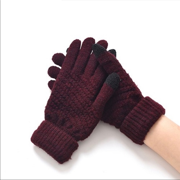 Salty Cold Brew Accessories - Cozy Red Wine Smart-Touch Knit Gloves